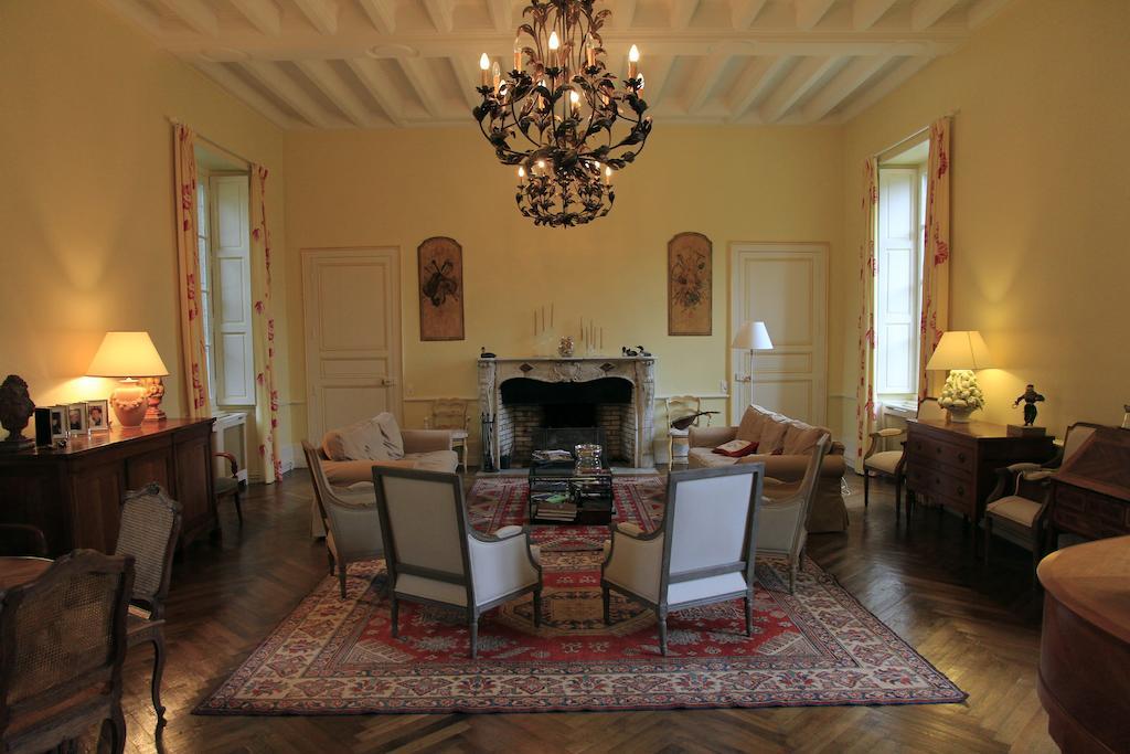 Chateau De La Marronniere Bed & Breakfast Aizenay Екстериор снимка